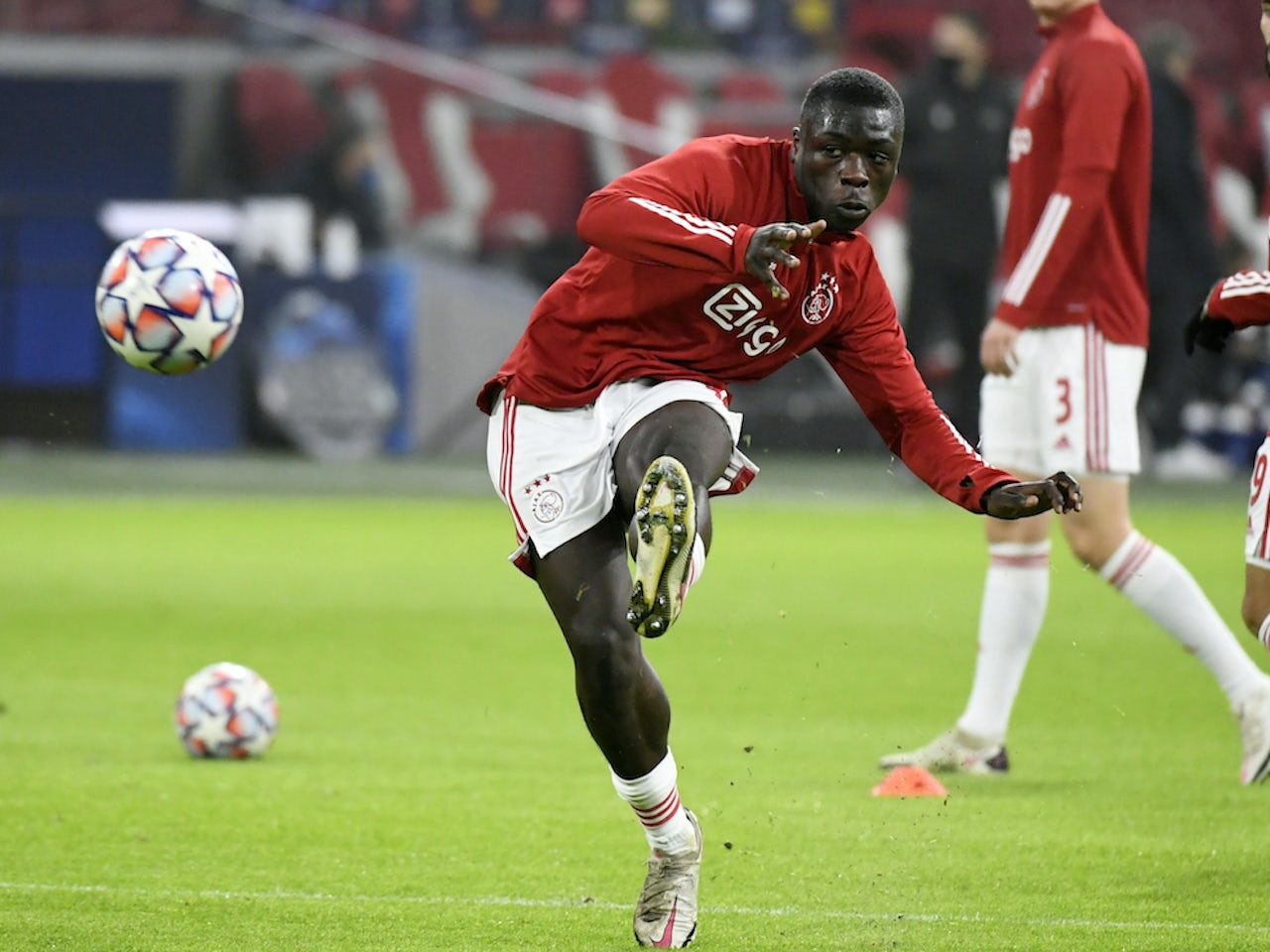 Brobbey, 20 tuổi nhưng đã ghi được 8 bàn ở Champions League